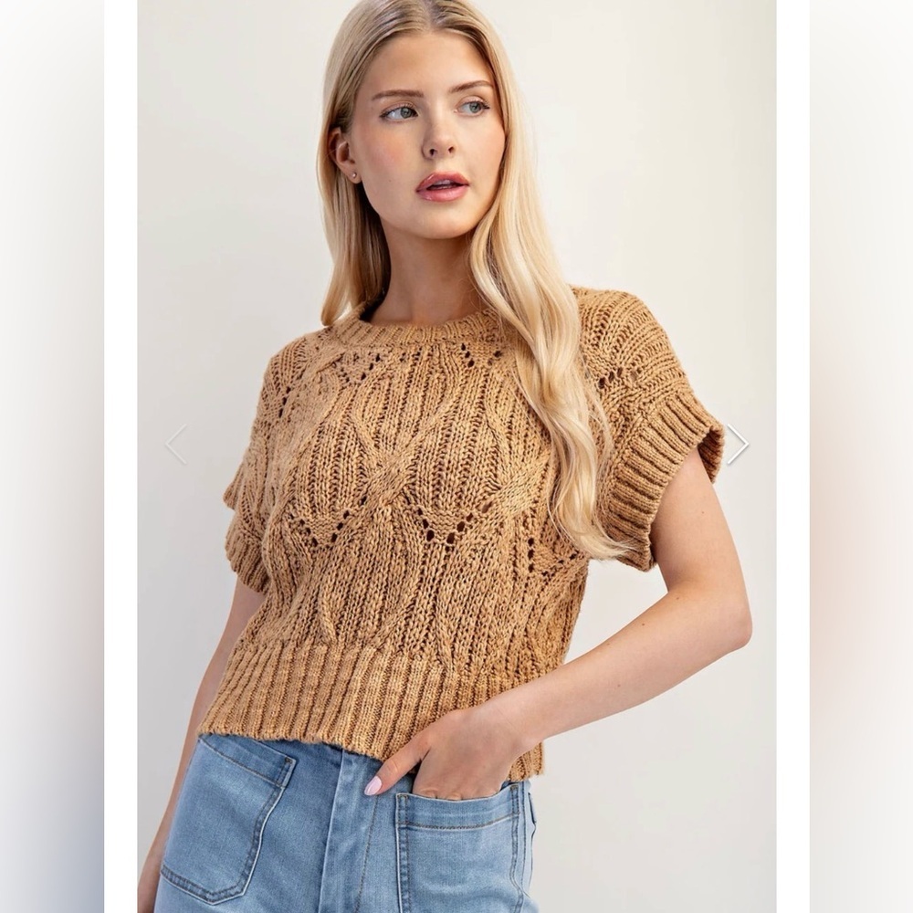 ee:some Cable Knit Short Sleeve camel 🐪 Sweater size s